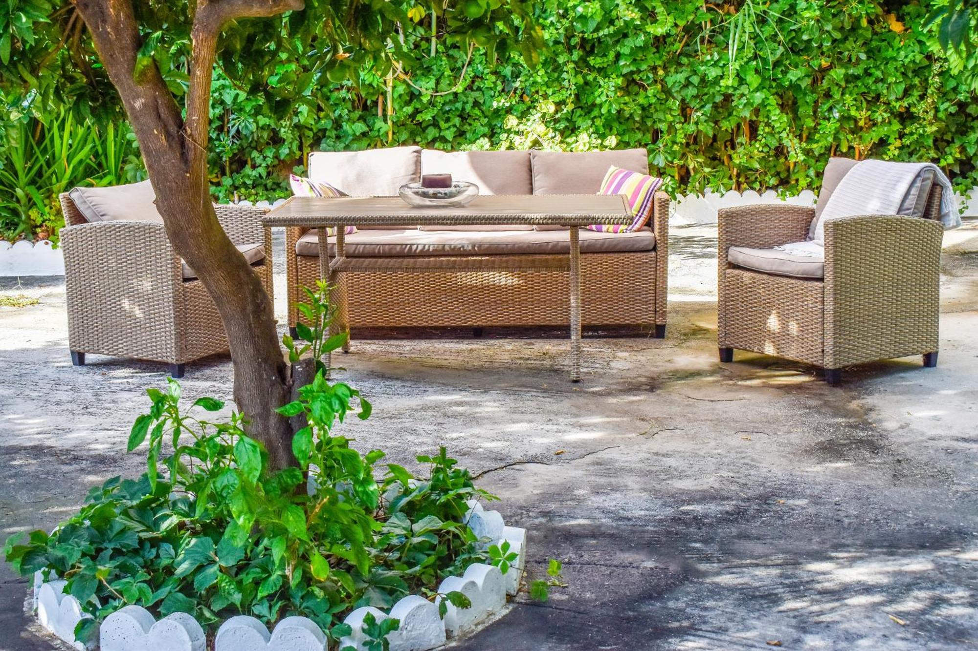 Hidden Garden Deluxe Apartment *