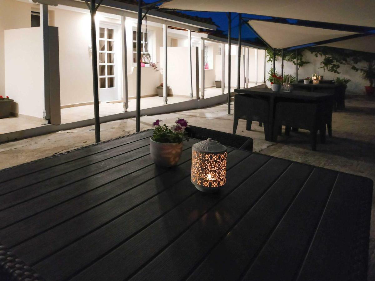 Hidden Garden Deluxe Apartment Skiathos Town